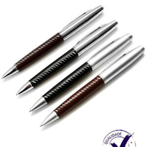 Caneta metálica com detalhes em couro personalizada