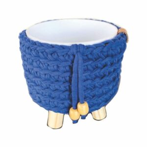 Cachepô de Crochê com Pezinhos de Madeira