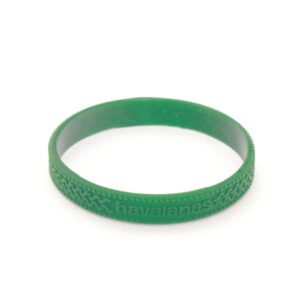 Pulseira de silicone com gravação em alto relevo